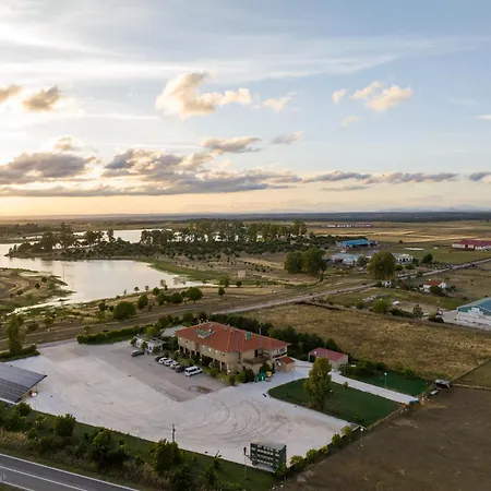 Restaurante Sostenible La Laguna 3* Brozas