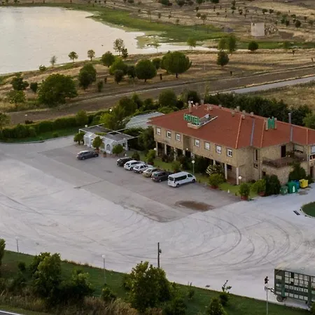 Restaurante Sostenible La Laguna Otel 3*