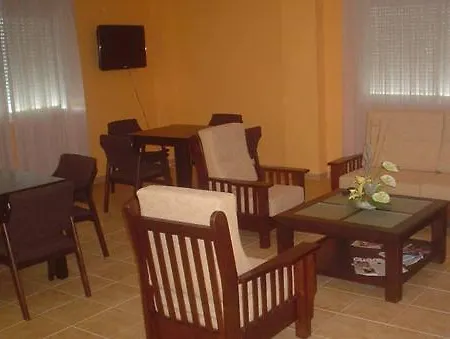 Restaurante Sostenible La Laguna Hotell Brozas