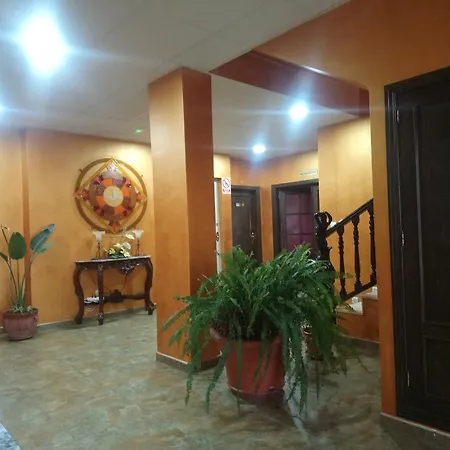 Hotel Restaurante Sostenible La Laguna 3*