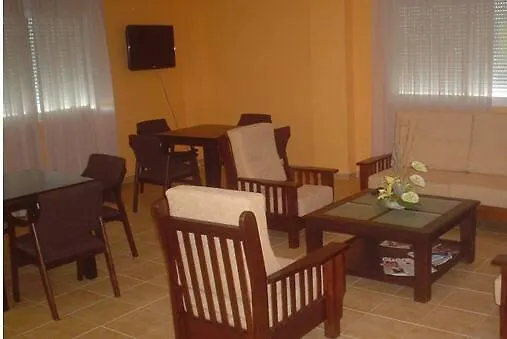 Restaurante Sostenible La Laguna מלון Brozas