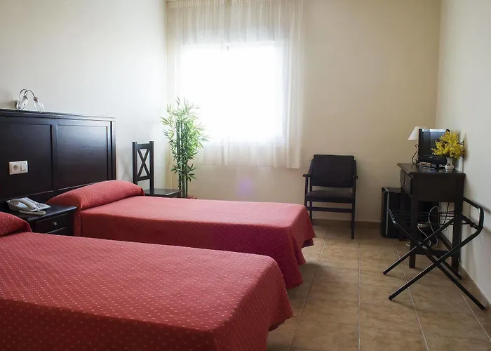 Restaurante Sostenible La Laguna מלון Brozas